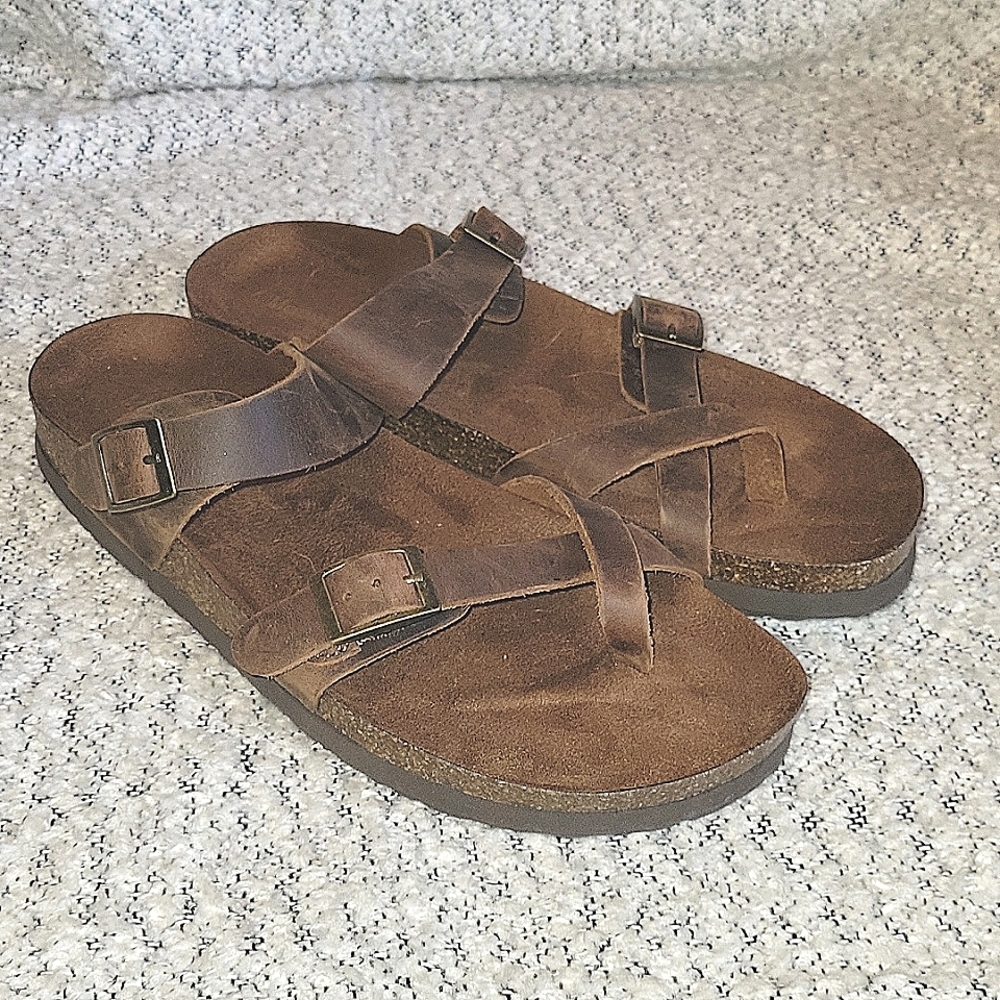 Mountain Sole Hallie Womens Leather Criss Cross Slip On Flip Flop Sandals Sz. 10